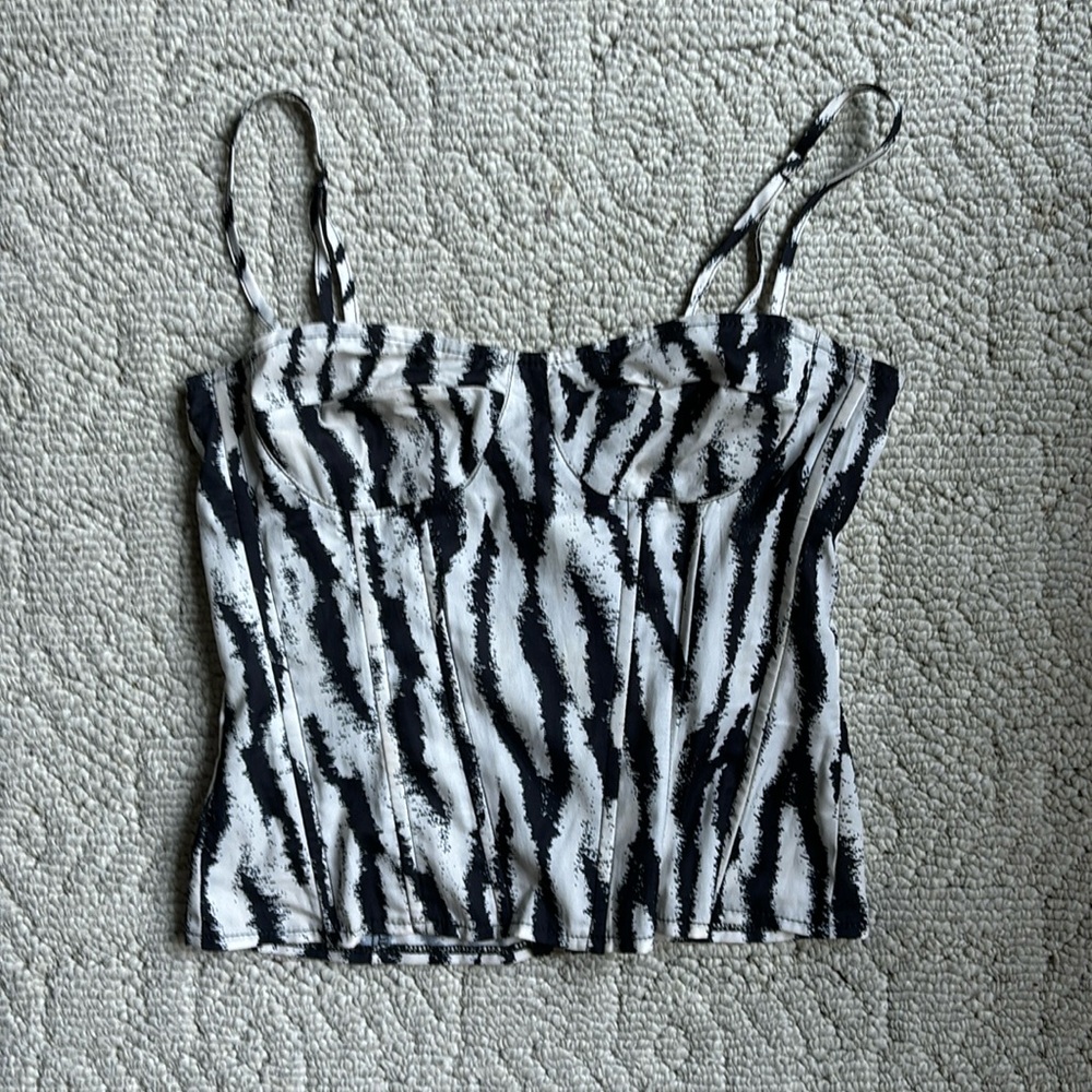 PrettyLittleThing corset top! Zipper back and adjustable straps. Worn twice.